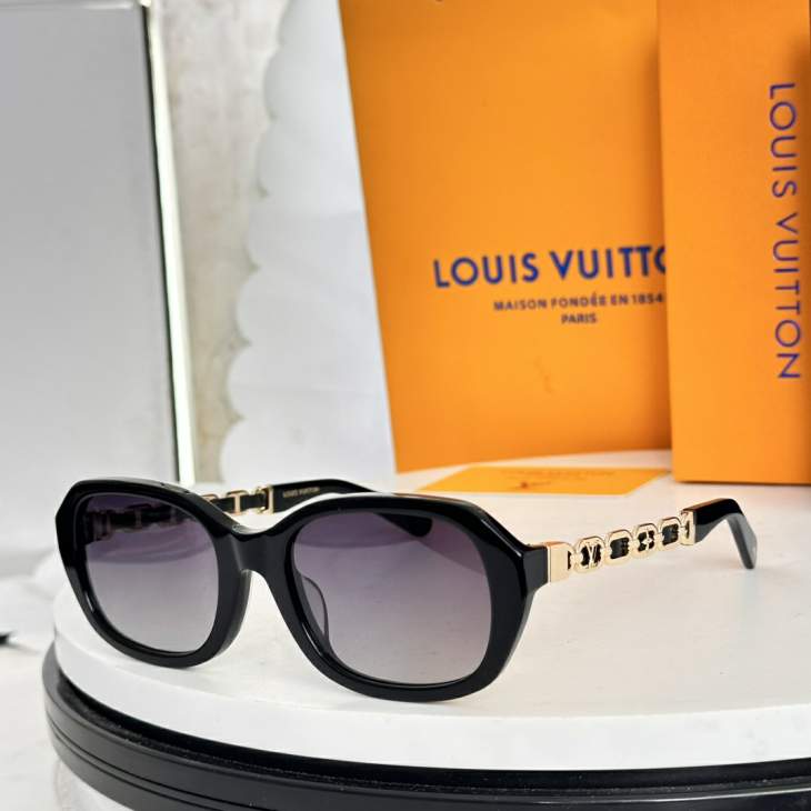 Picture of Louis Vuitton Sunglasses _SKUfw77118925fw